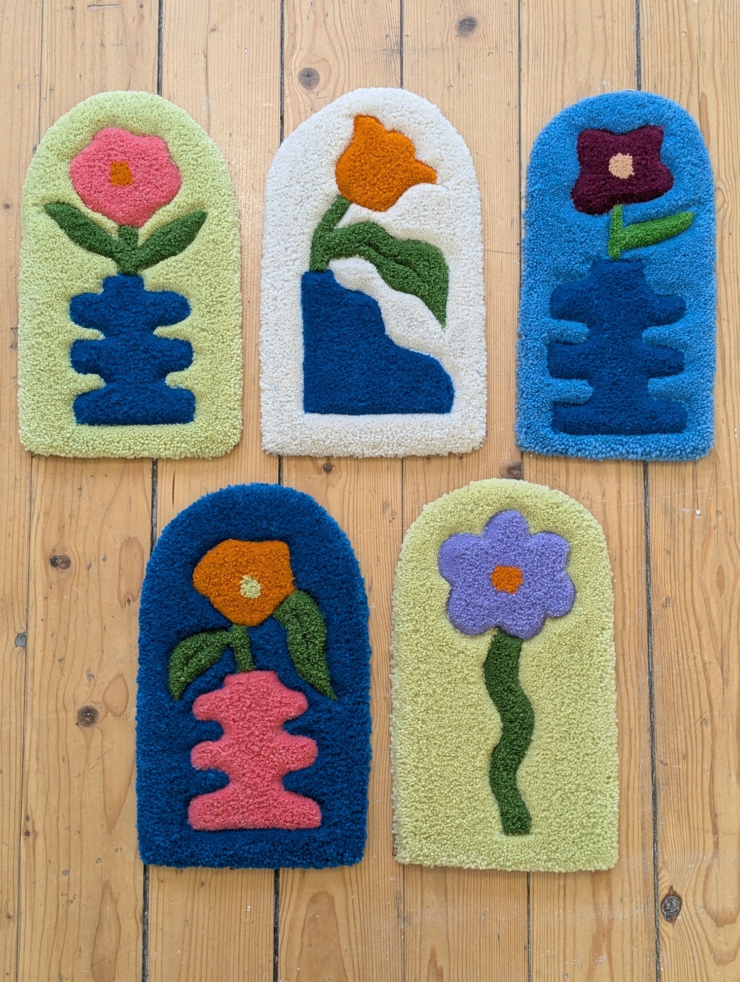 RUGS & WALL HANGINGS 50% OFF